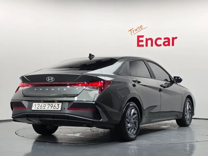 Hyundai Elantra Hybrid (Cn7) Modern, снимка 2 - Автомобили и джипове - 56719702