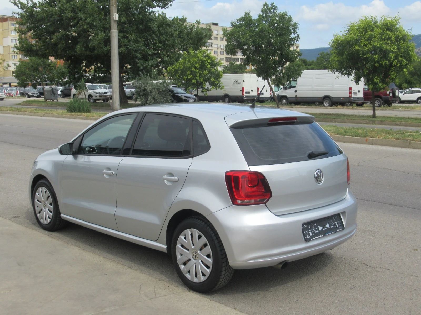 VW Polo 1.6TDI 90ps * ПЕРФЕКТЕН*  - изображение 3