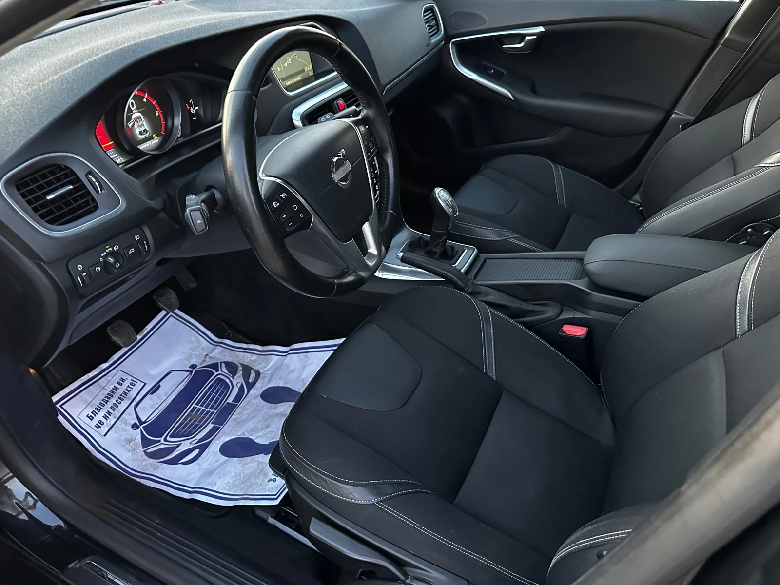 Volvo V40 1.6 HDI , НАВИГАЦИЯ , ПАНОРАМА - изображение 9