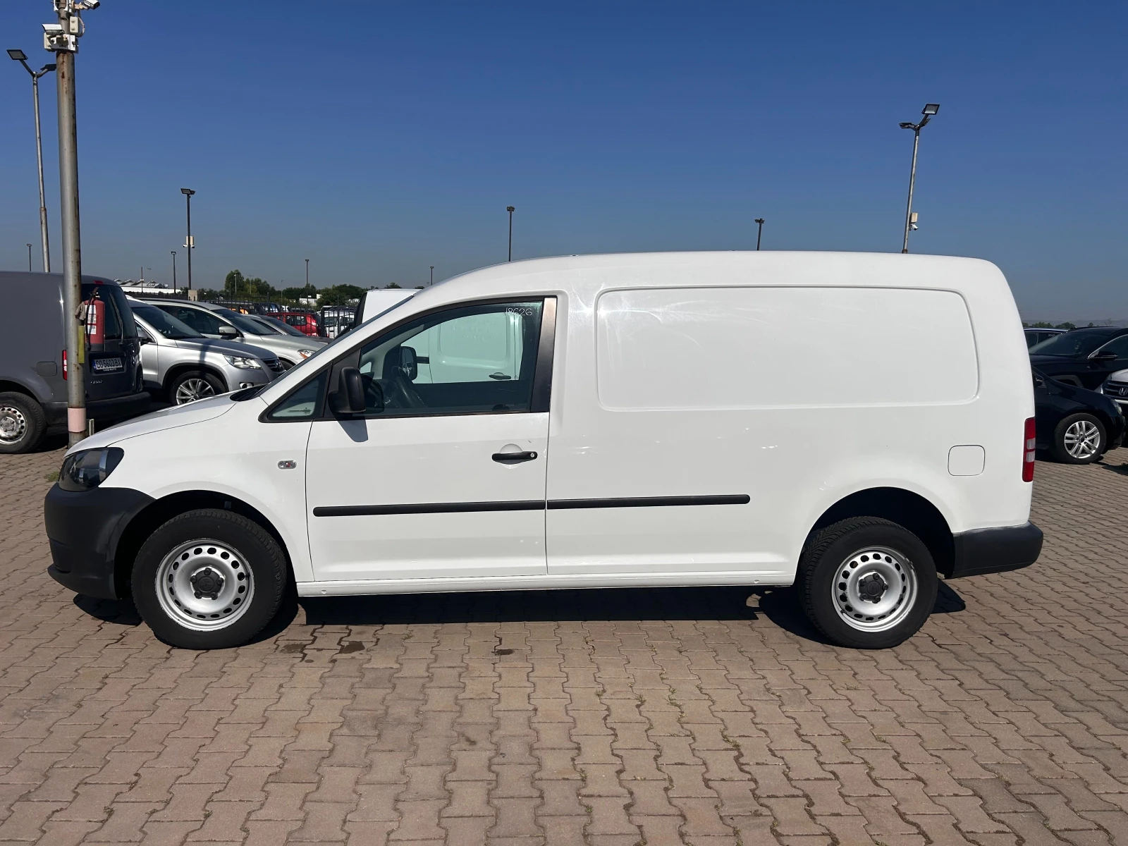 VW Caddy MAXI 1.6TDI EURO 5 | Mobile.bg   11