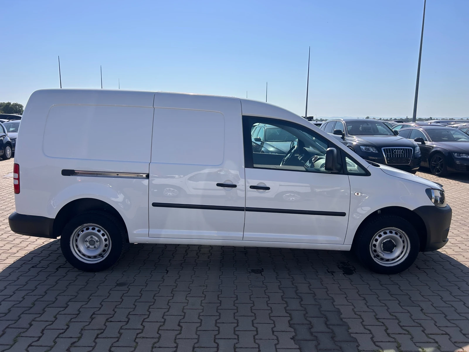 VW Caddy MAXI 1.6TDI EURO 5 - изображение 5