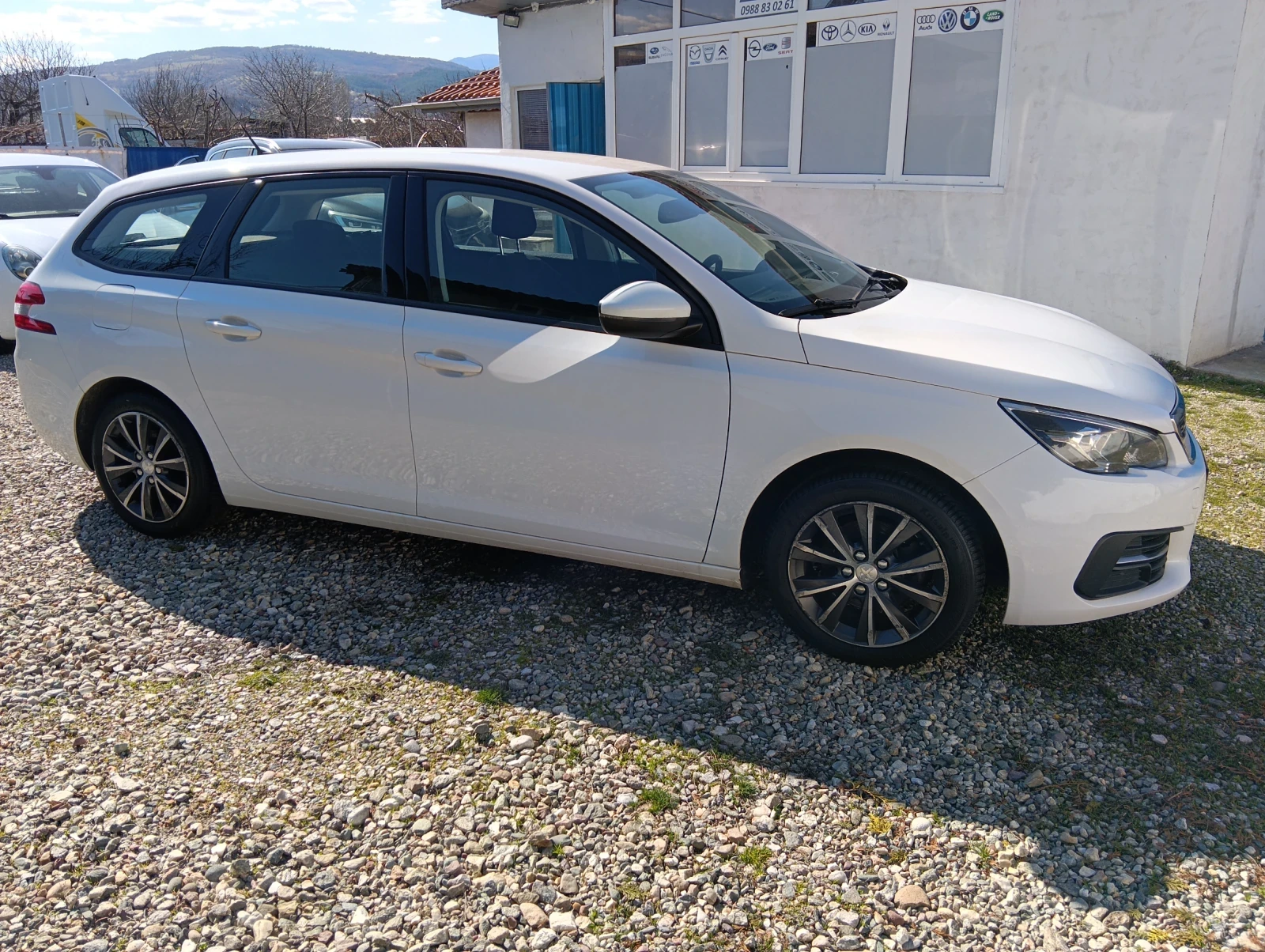 Peugeot 308 Gaz, снимка 13 - Автомобили и джипове - 53471928