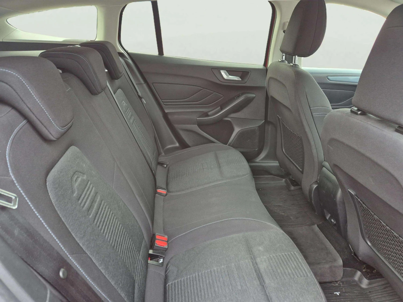 Ford Focus 1.0 EcoBoost - изображение 9