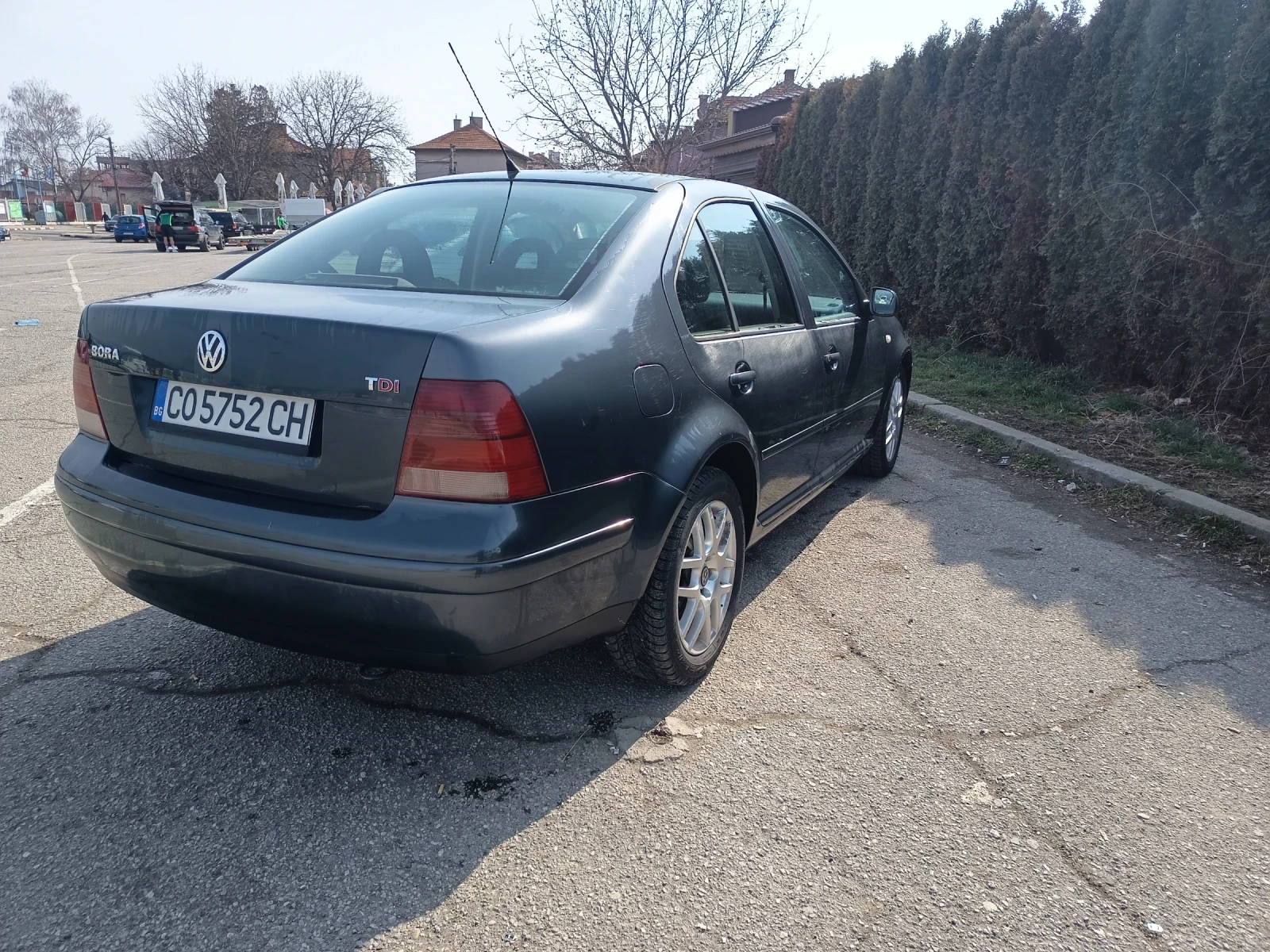 VW Bora 1.9 ТДИ 116 к.с, снимка 4 - Автомобили и джипове - 53753850
