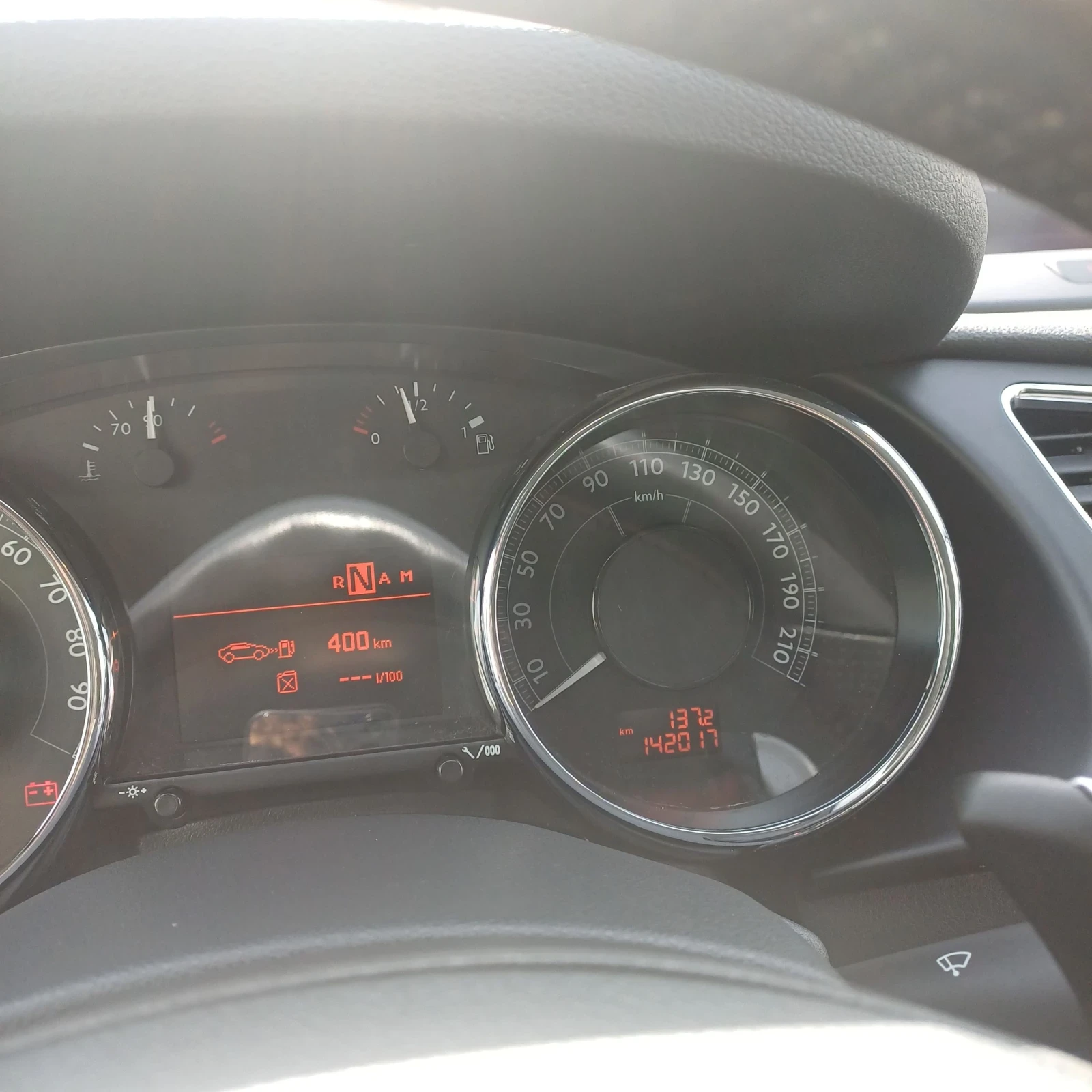 Peugeot 3008 Diesel Hybrid 4, снимка 11 - Автомобили и джипове - 53772492