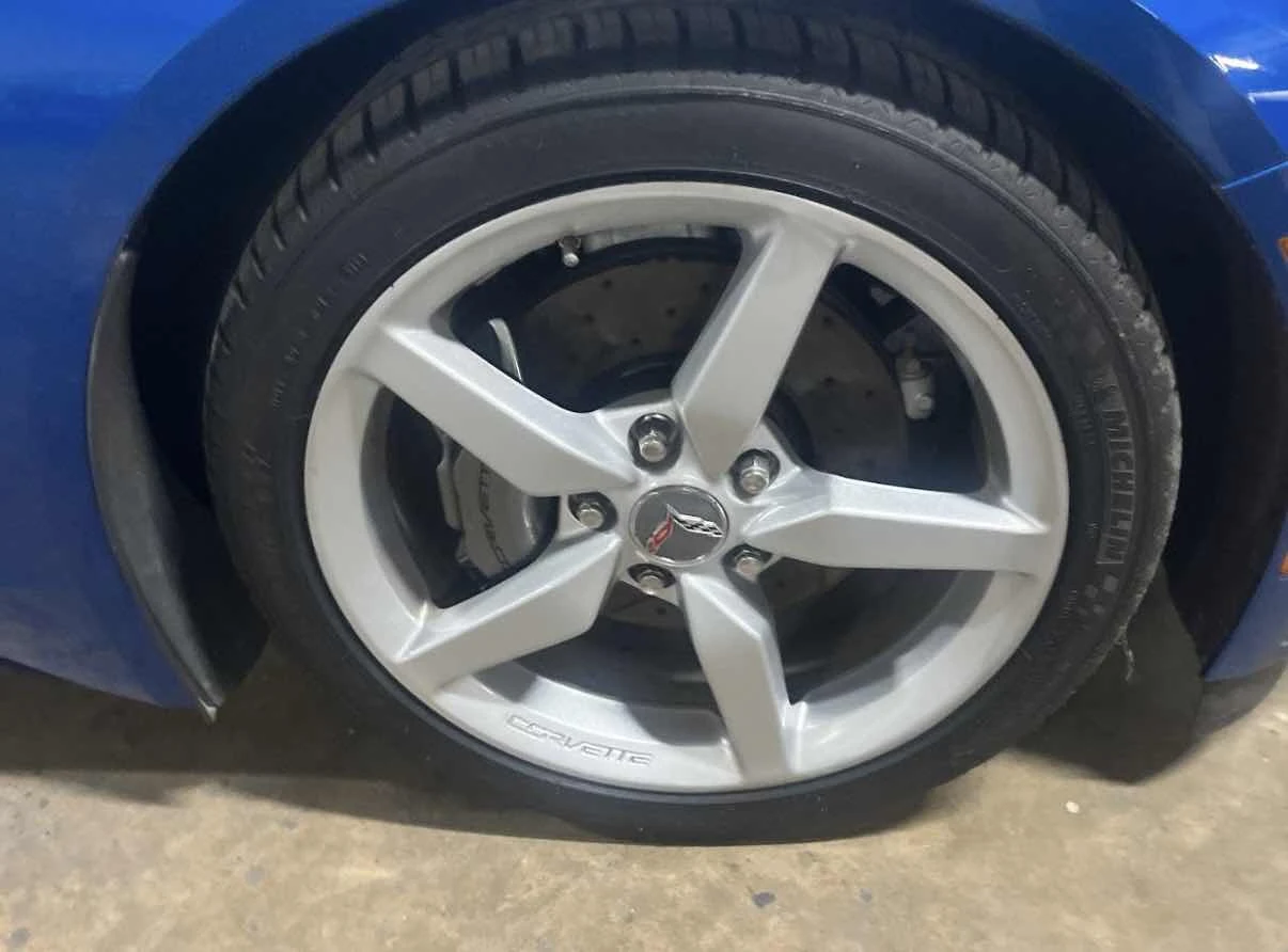 Chevrolet Corvette 1LT 6.2L V8 455кс - изображение 6