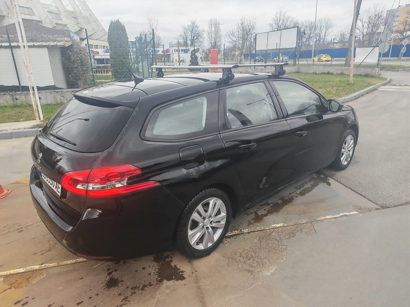Peugeot 308 1.5 HDI * ПАНОРАМА* , снимка 6 - Автомобили и джипове - 54019700