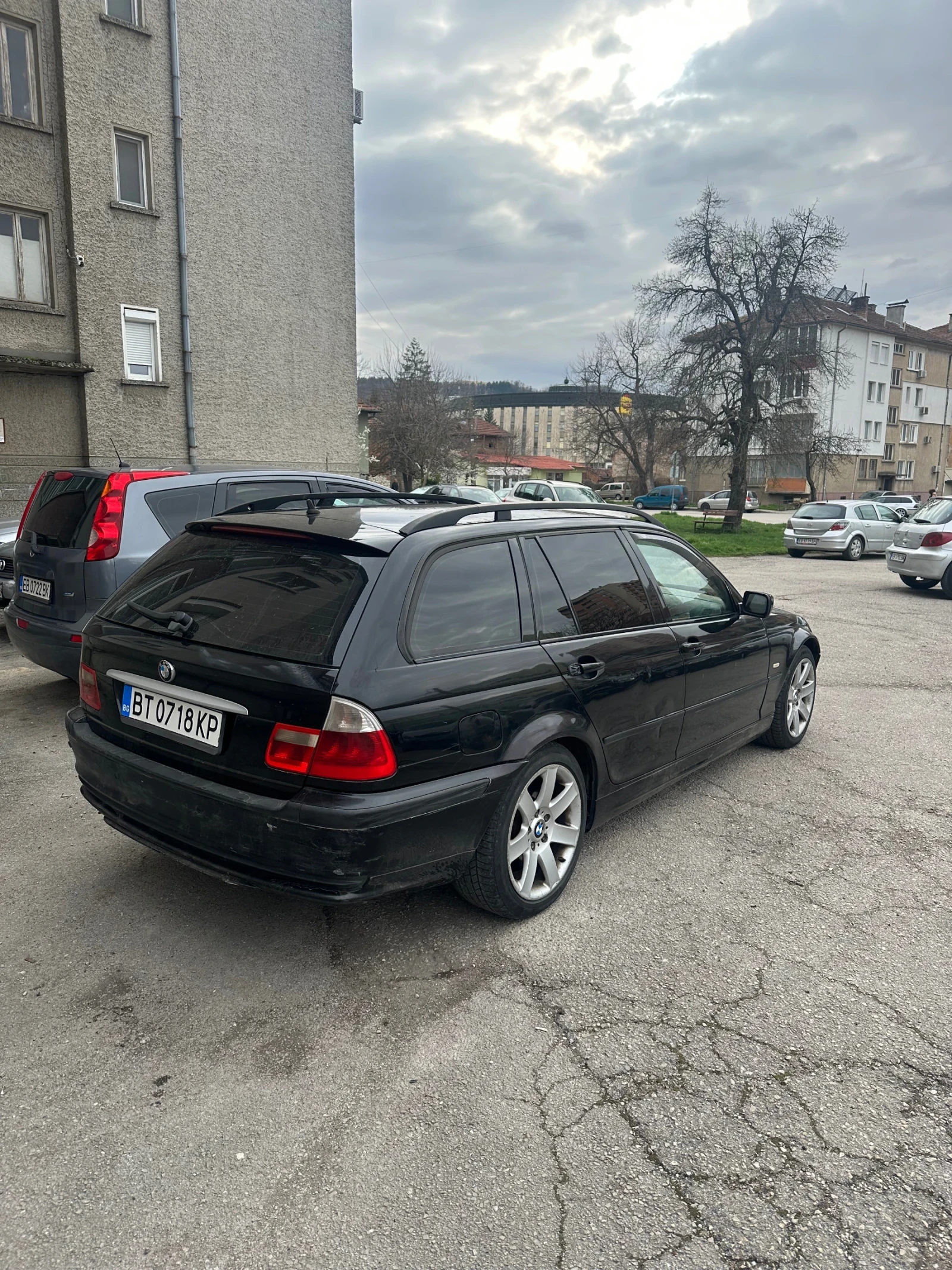 BMW 330, снимка 7 - Автомобили и джипове - 54058142