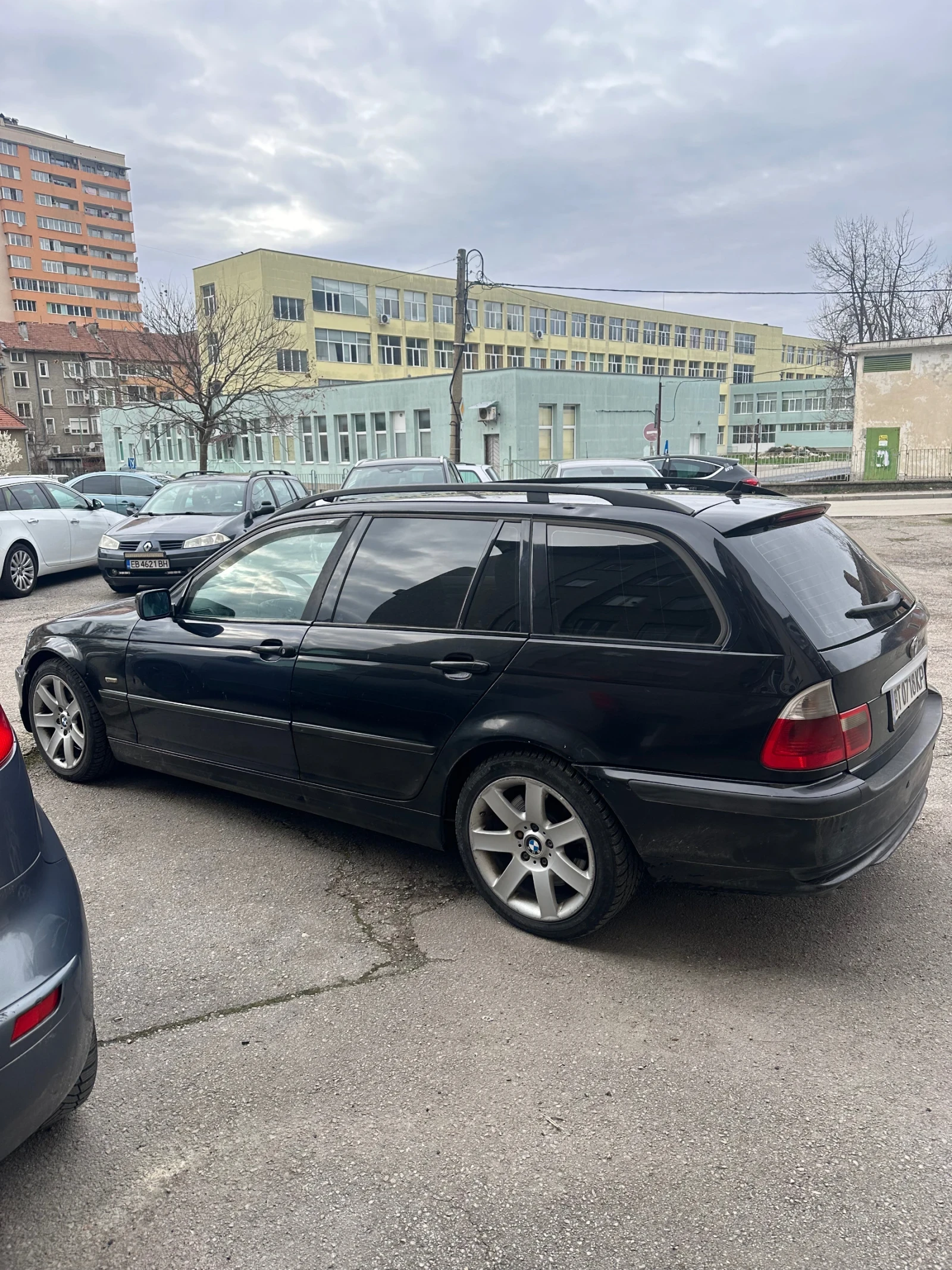 BMW 330, снимка 8 - Автомобили и джипове - 54058142