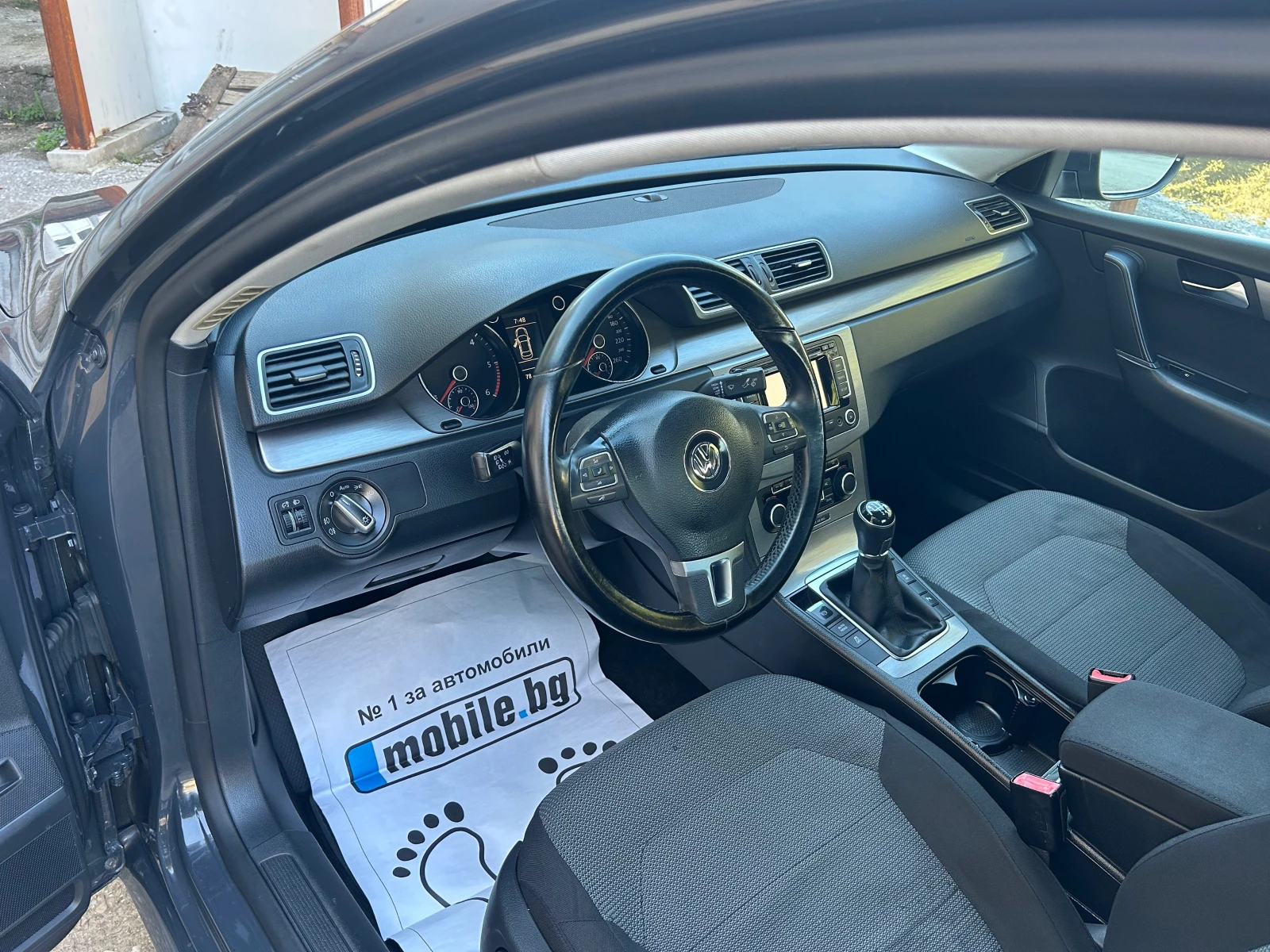 VW Passat 2.0TDI-140к.с-НАВИ-ИТАЛИЯ!, снимка 7 - Автомобили и джипове - 54103538