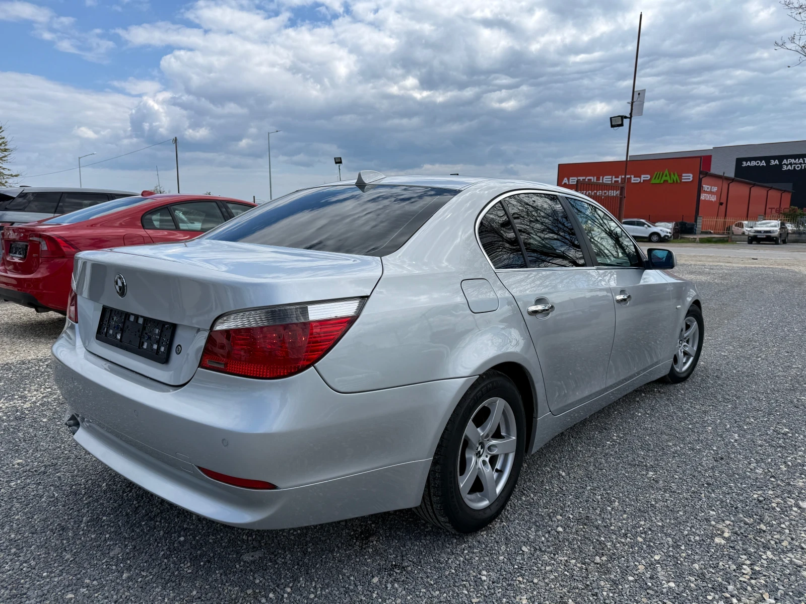 BMW 520 LPG / АВТОМАТИК, снимка 4 - Автомобили и джипове - 54297068