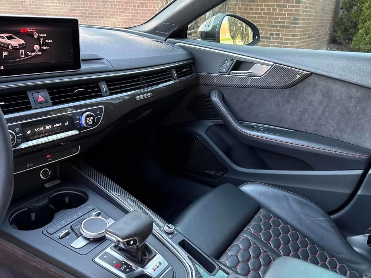 Audi Rs5 * ДИСТРОНИК* 360 КАМЕРА* CARBON PACK* , снимка 10 - Автомобили и джипове - 54301227