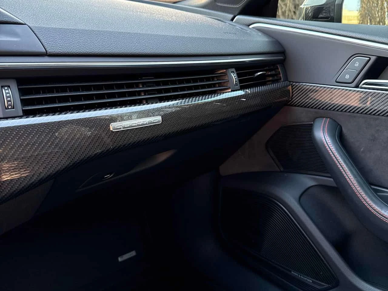 Audi Rs5 * ДИСТРОНИК* 360 КАМЕРА* CARBON PACK* , снимка 13 - Автомобили и джипове - 54301227