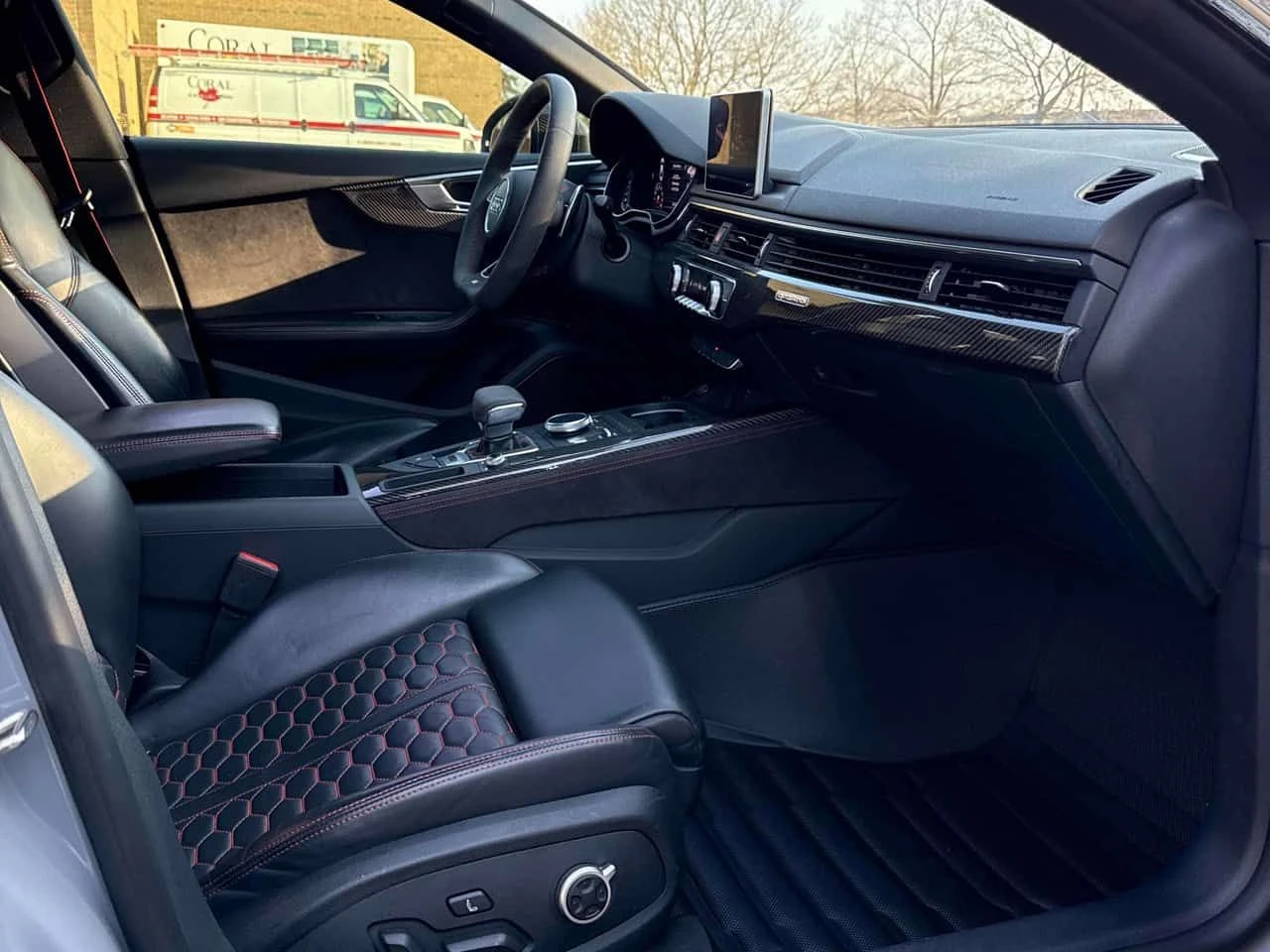 Audi Rs5 * ДИСТРОНИК* 360 КАМЕРА* CARBON PACK* , снимка 12 - Автомобили и джипове - 54301227