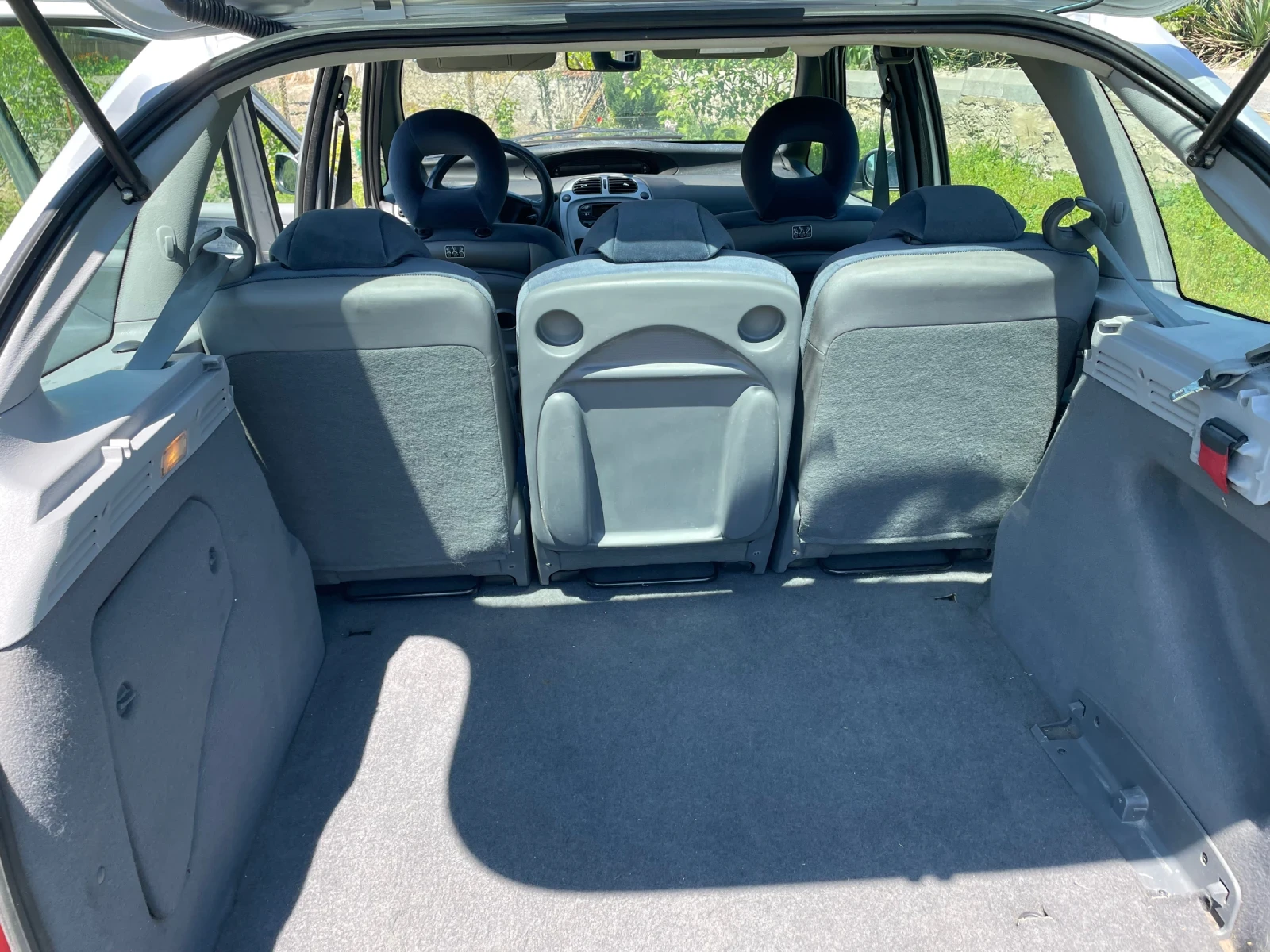 Citroen Xsara picasso 1.6 HDI, снимка 11 - Автомобили и джипове - 54593618