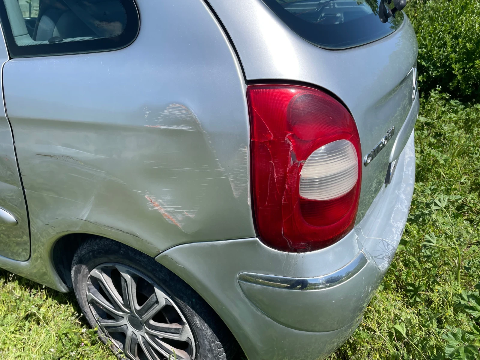 Citroen Xsara picasso 1.6 HDI, снимка 4 - Автомобили и джипове - 54593618
