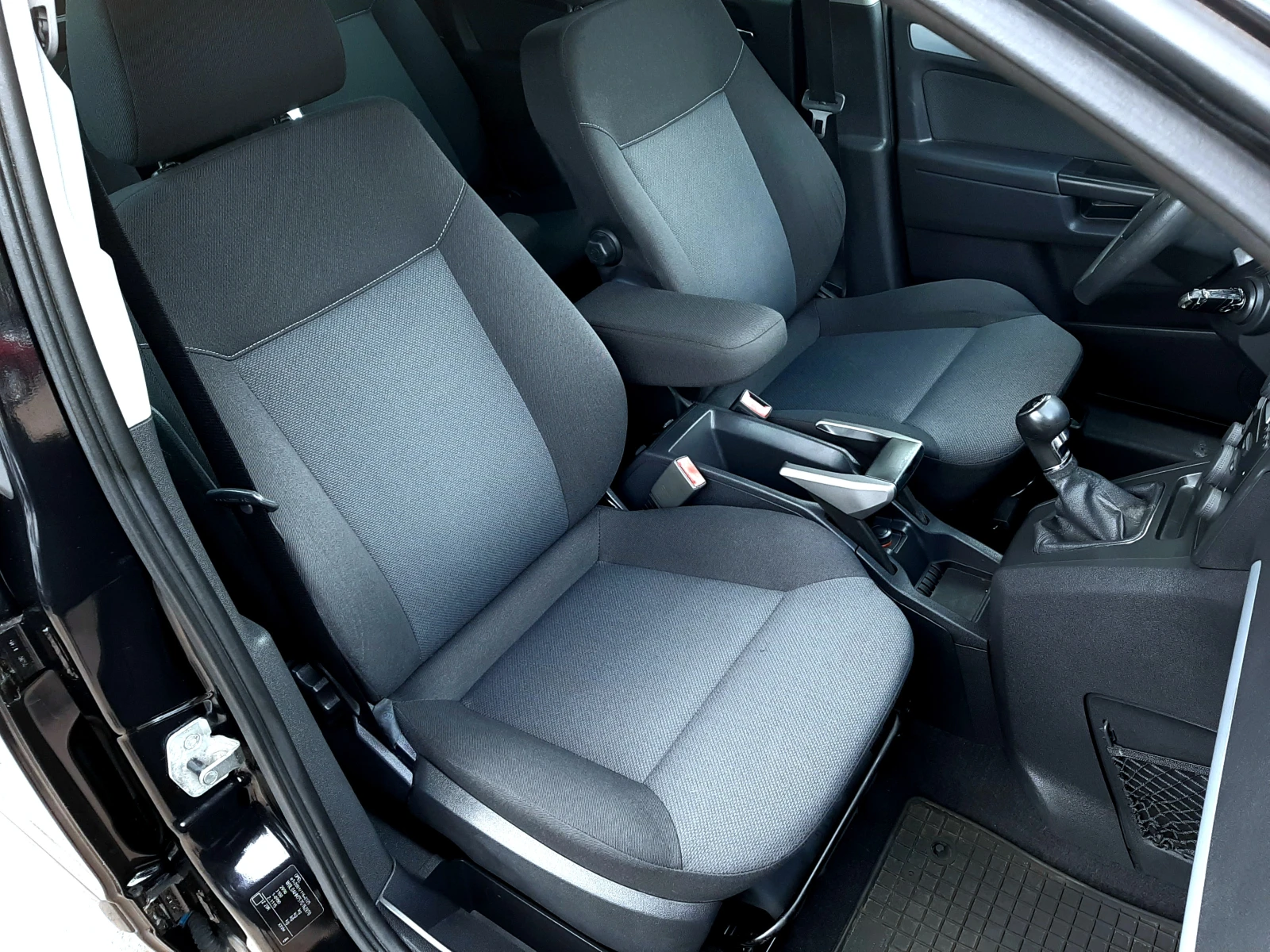 Opel Zafira 1.6-105-COSMO ! , снимка 10 - Автомобили и джипове - 54634961