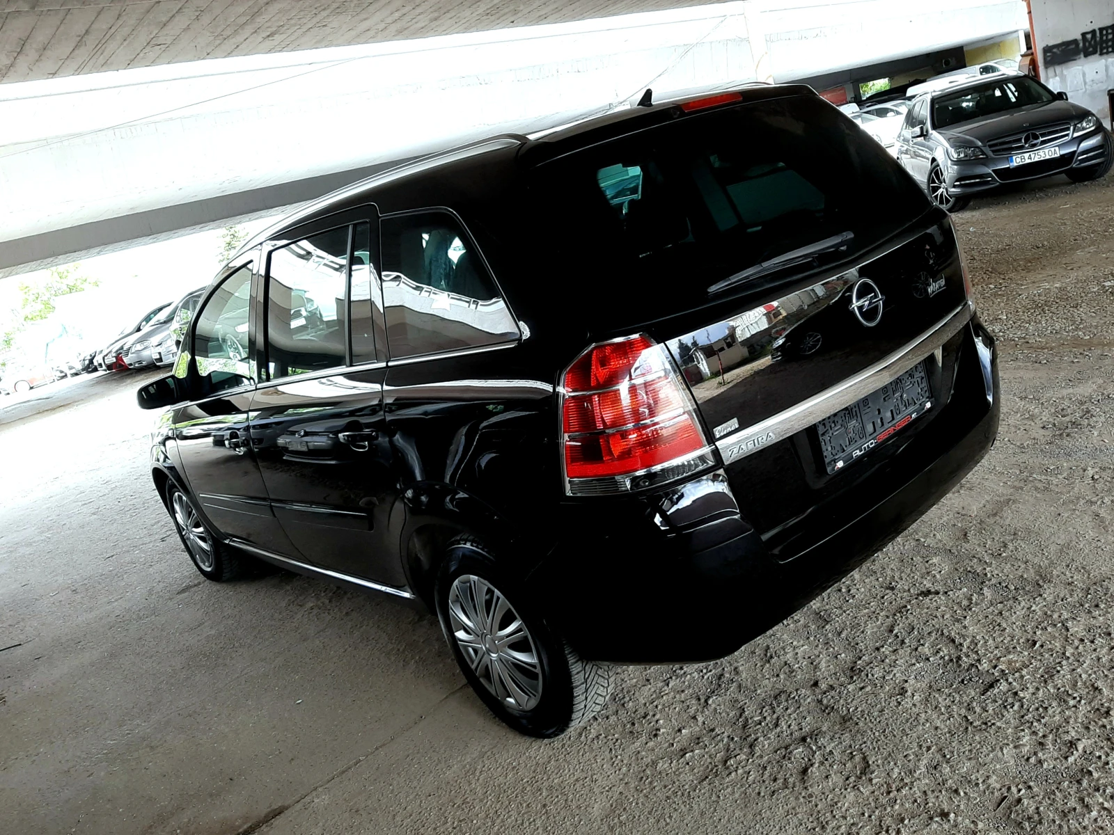 Opel Zafira 1.6-105-COSMO ! , снимка 4 - Автомобили и джипове - 54634961