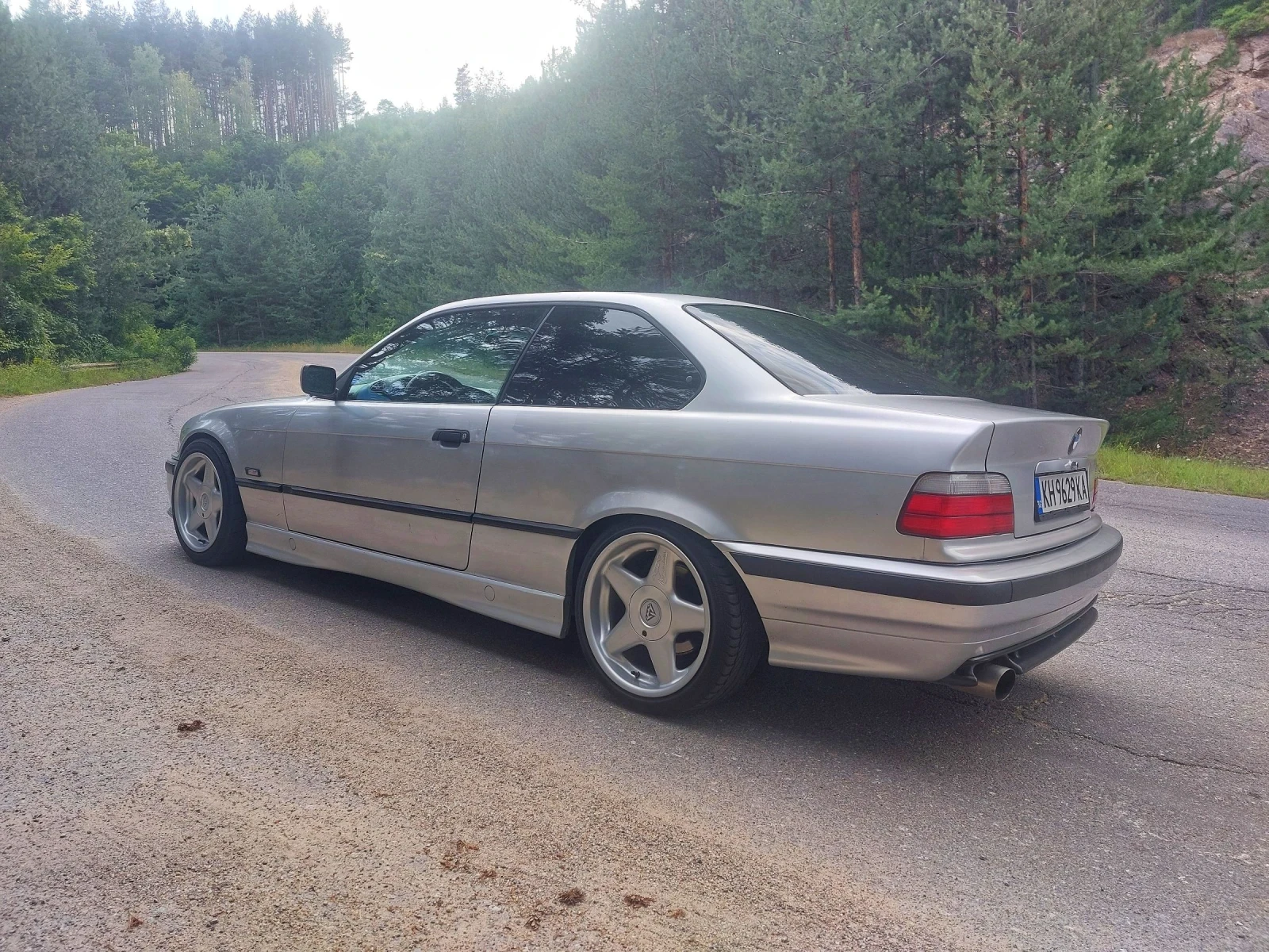 BMW 318 1.8is, снимка 3 - Автомобили и джипове - 55185643