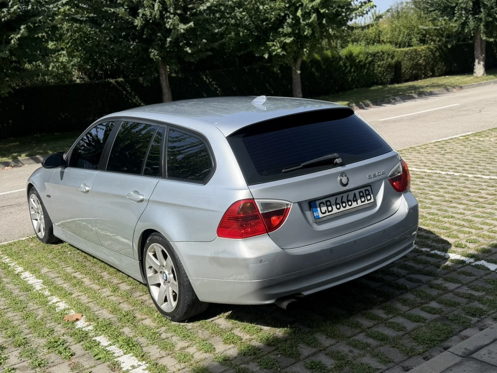 BMW 320 163k.c 2.0d, снимка 7 - Автомобили и джипове - 55874804