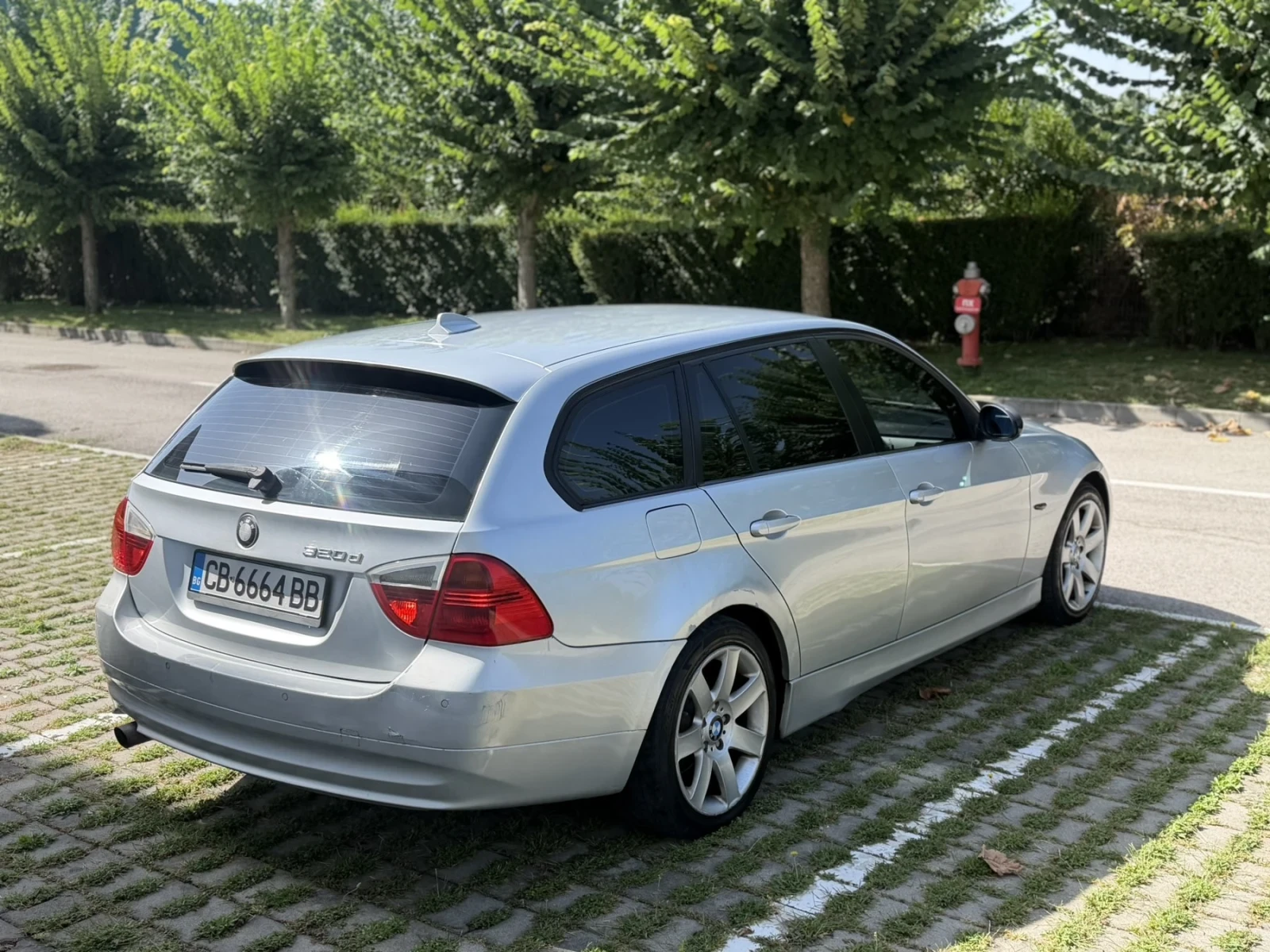 BMW 320 163k.c 2.0d, снимка 8 - Автомобили и джипове - 55874804