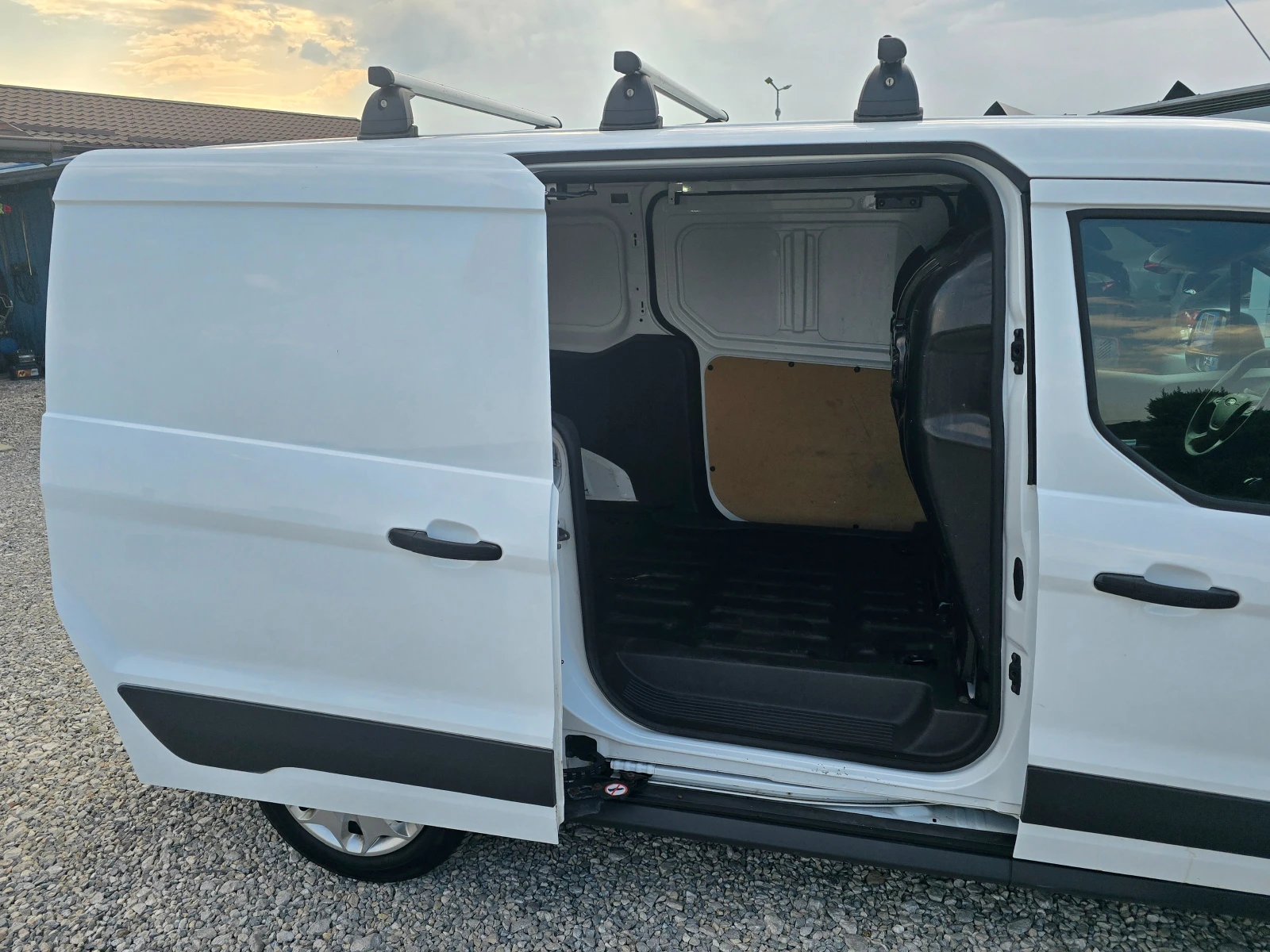 Ford Connect 1, 5 TDCI КЛИМА !! МАКСИ !! 2 СТРАНИЧНИ ВРАТИ !! , снимка 16 - Автомобили и джипове - 56049487