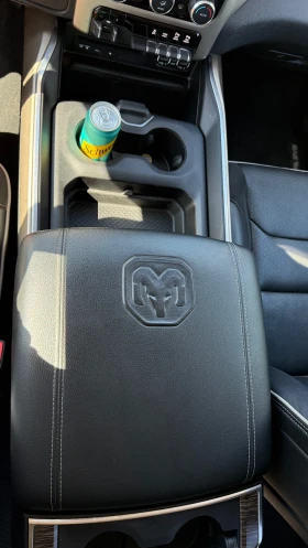 Dodge RAM 1500 Laramie - 5.7 HEMI, V8 - ГАЗ - Hardtop - Обслужен, снимка 12
