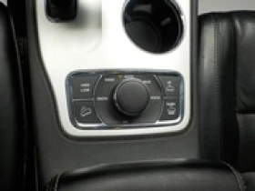 Jeep Grand cherokee OVERLAND* 8ZF* PANO - 25000 лв. / 12782.30 € - 31330237 15