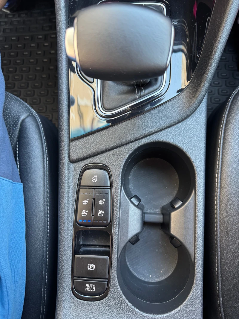 Kia Niro 1.6 HEV Limited, снимка 10 - Автомобили и джипове - 52474392