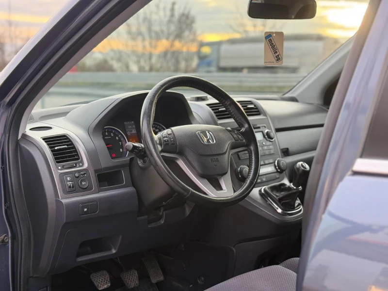 Honda Cr-v 2.0i* 4X4* * УНИКАЛЕН* BON JOVI* ЗА ЦЕНИТЕЛ, снимка 7 - Автомобили и джипове - 52728555