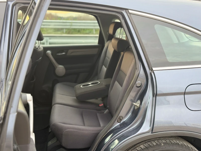Honda Cr-v 2.0i* 4X4* * УНИКАЛЕН* BON JOVI* ЗА ЦЕНИТЕЛ, снимка 15 - Автомобили и джипове - 52728555