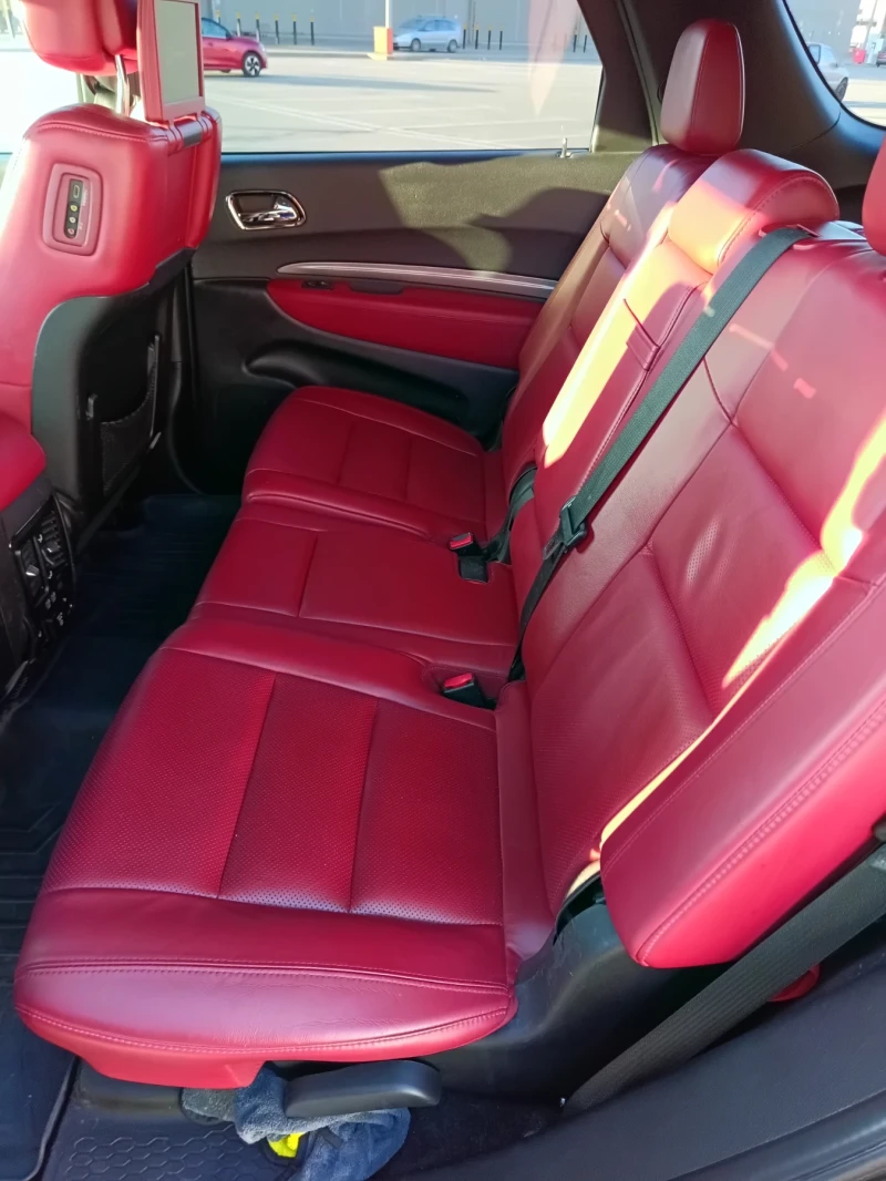 Dodge Durango 5.7. R/T всички екстри за модела, снимка 12 - Автомобили и джипове - 52805878