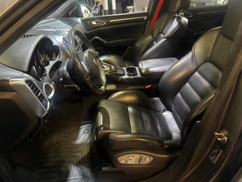 Porsche Cayenne * Turbo * CARFAX * ЦЕНА ДО БГ, снимка 6 - Автомобили и джипове - 53326031