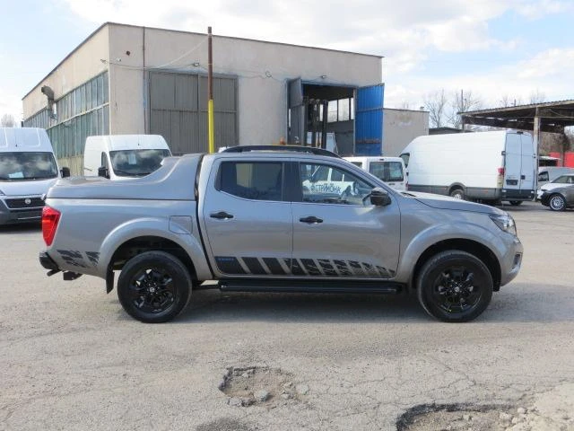 Nissan Navara Чисто нова, снимка 5 - Автомобили и джипове - 35348905