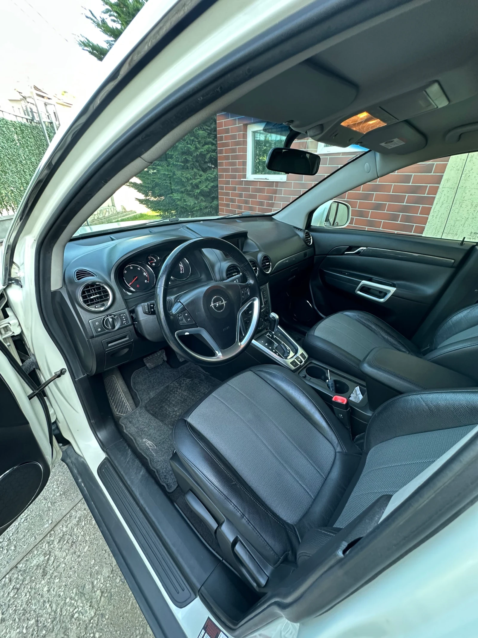 Opel Antara 2.2 D Cosmo AUTOMATIC - изображение 7