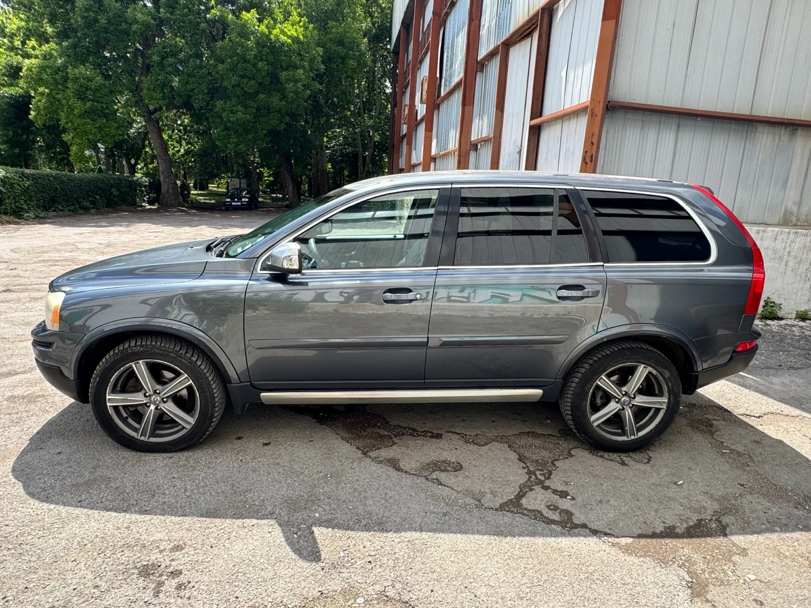 Volvo Xc90 2.4 D5 - изображение 3