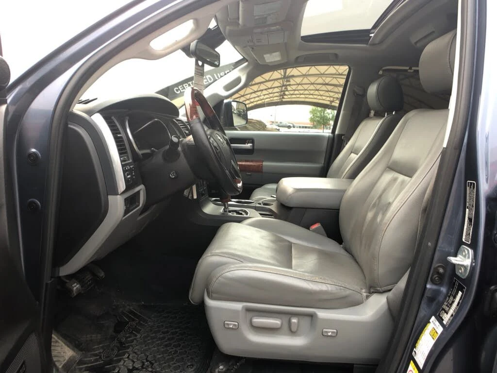 Toyota Sequoia Platinum* Дистроник* 7-местен* Обдухване* Шибидах - изображение 8
