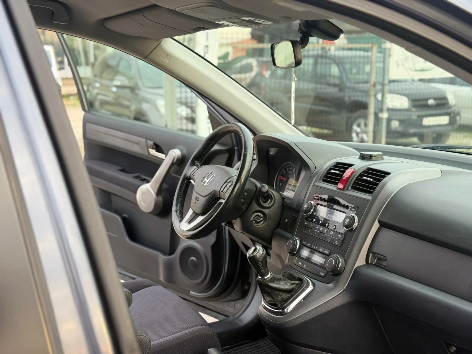 Honda Cr-v 2.0i* 4X4* * УНИКАЛЕН* BON JOVI* ЗА ЦЕНИТЕЛ - изображение 8