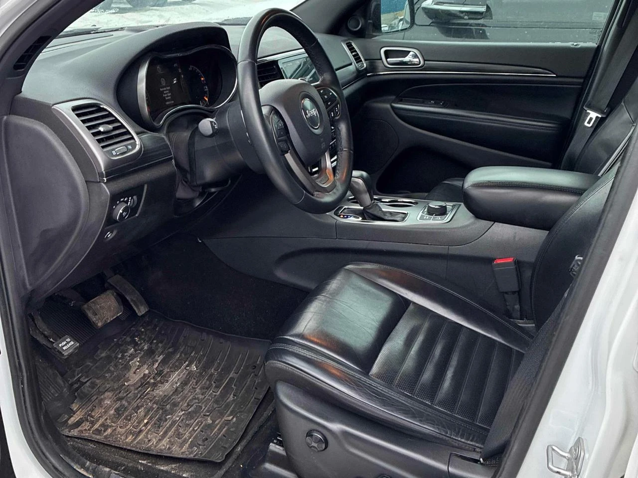 Jeep Grand cherokee Limited X* 3.6* Distronic* Обдух* пано* CarPlay - изображение 6