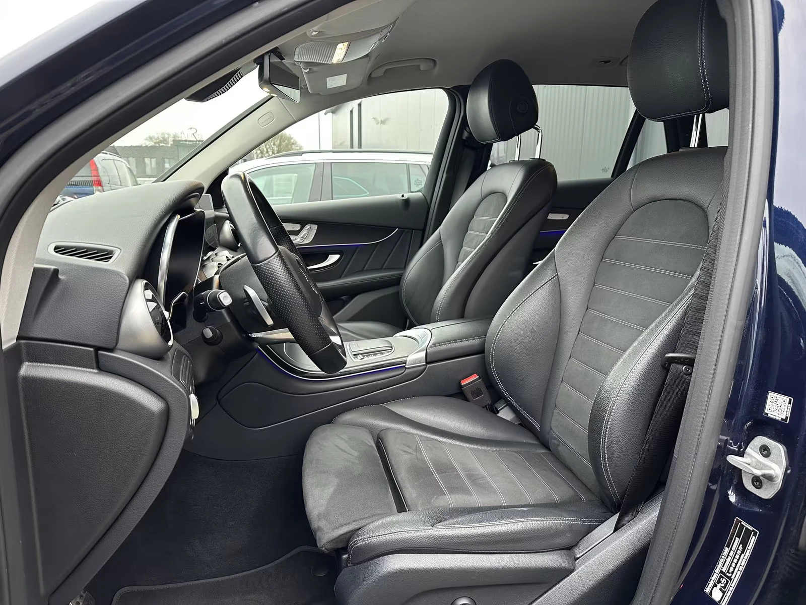 Mercedes-Benz GLC 220 d/4MATIC/194HP/AMG-LINE/DISTR./BURM/HUD/MEMO/850g - изображение 3