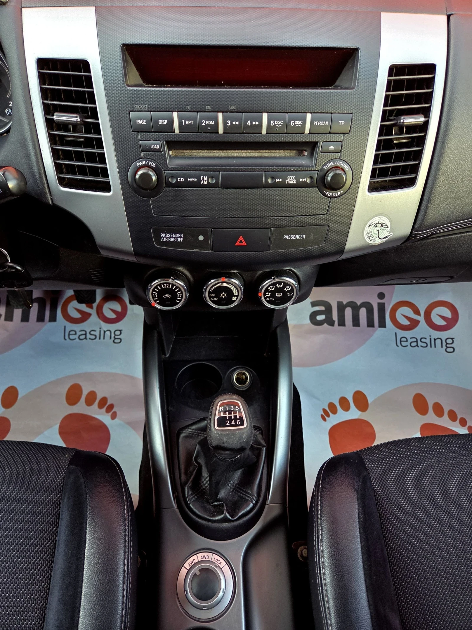 Mitsubishi Outlander 2.2 DiD 4x4 - изображение 10