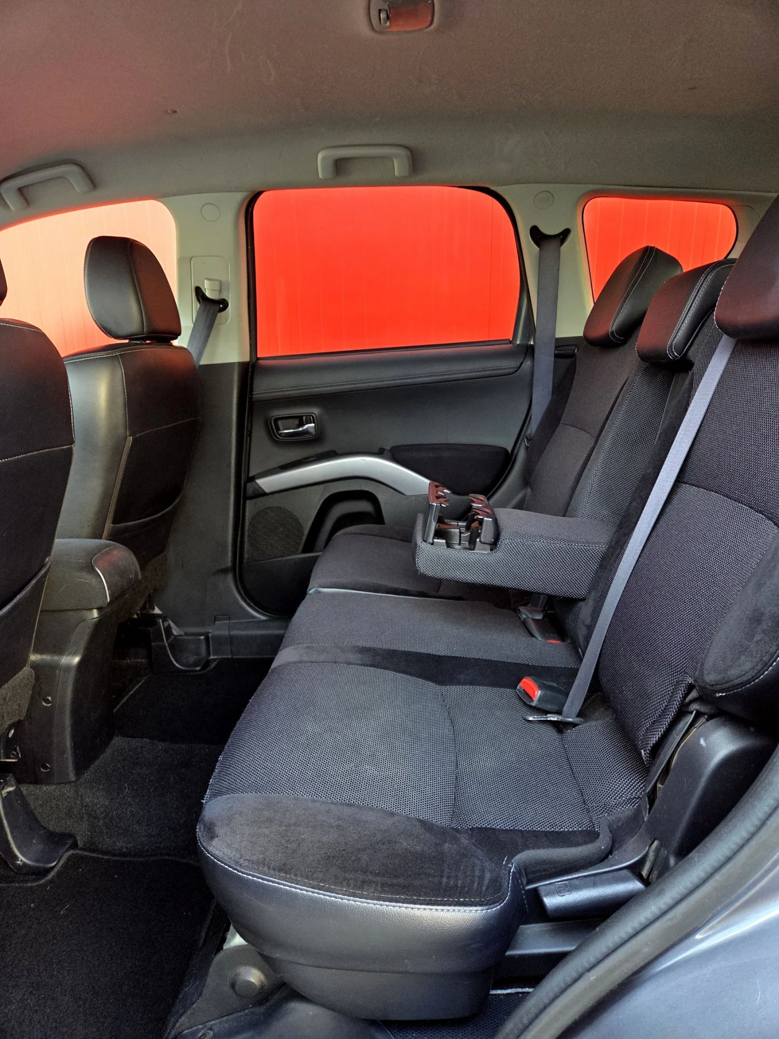 Mitsubishi Outlander 2.2 DiD 4x4, снимка 15 - Автомобили и джипове - 53727541