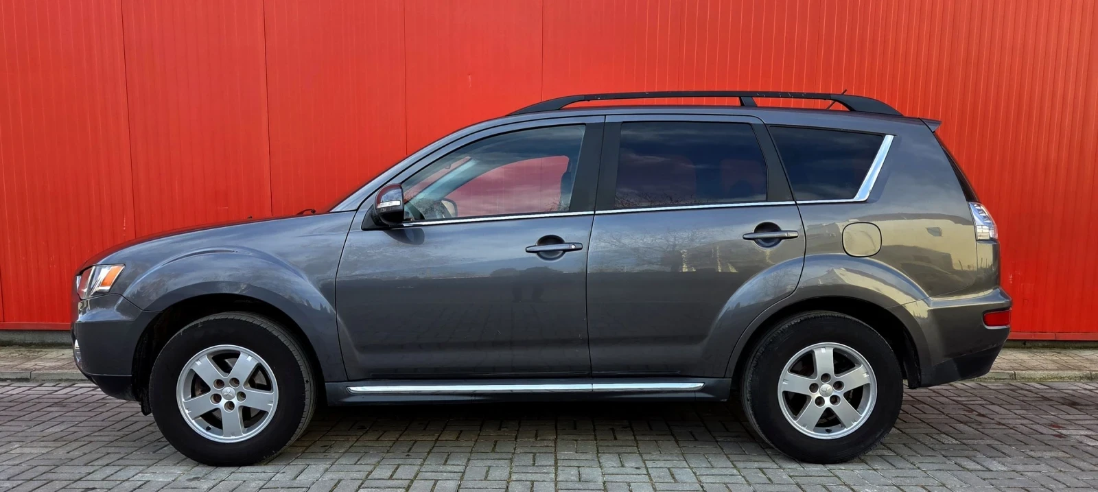 Mitsubishi Outlander 2.2 DiD 4x4 - изображение 7