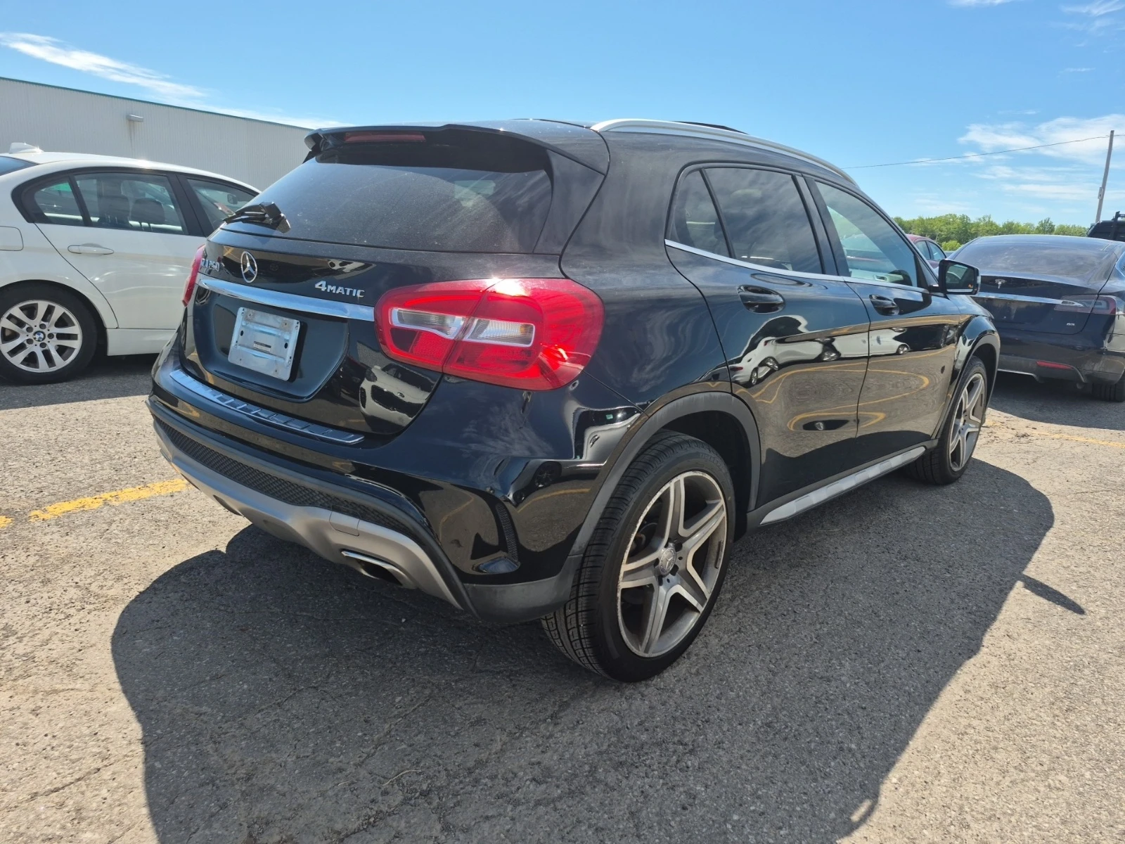 Mercedes-Benz GLA 250 AMG * ПОДГРЕВ * КАМЕРА * BLIND SPOT * CARFAX * , снимка 3 - Автомобили и джипове - 55133250