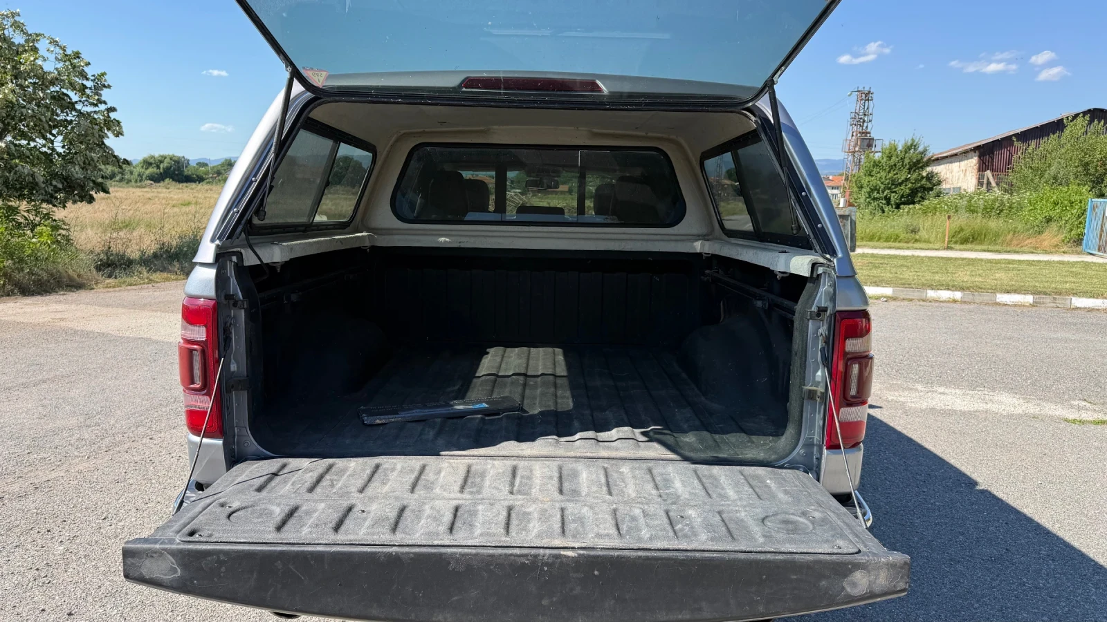 Dodge RAM 1500 Laramie - 5.7 HEMI, V8 - ��� - Hardtop - �������� | Mobile.bg � ����������� 16