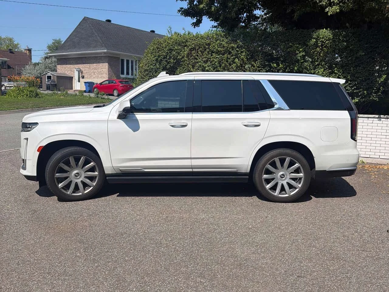 Cadillac Escalade * Premium Luxury Platinum * CARFAX * ЦЕНА ДО БГ, снимка 2 - Автомобили и джипове - 55565175