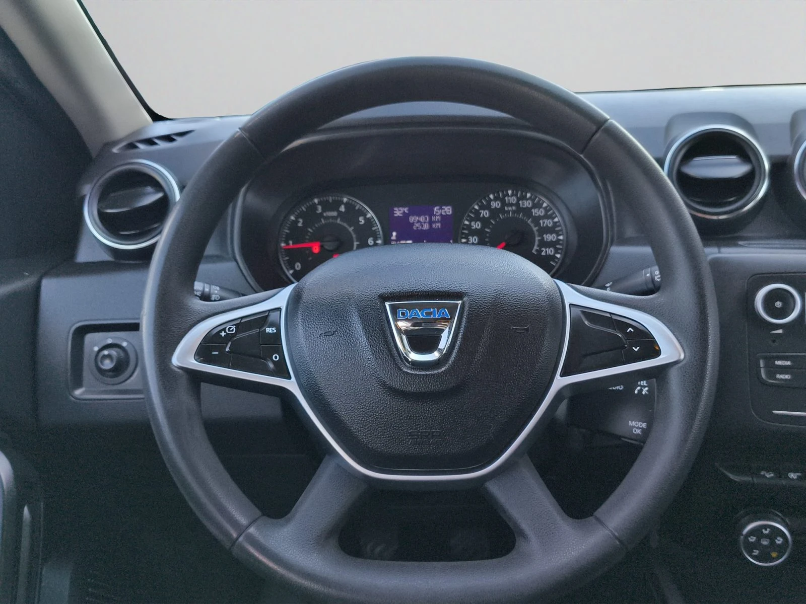 Dacia Duster 1.5 dCi 116hp BVM6 4WD E6//2109R18 | Mobile.bg � ����������� 10
