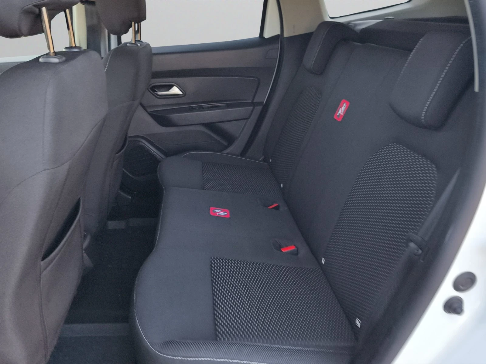 Dacia Duster 1.5 dCi 116hp BVM6 4WD E6//2109R18 | Mobile.bg � ����������� 12