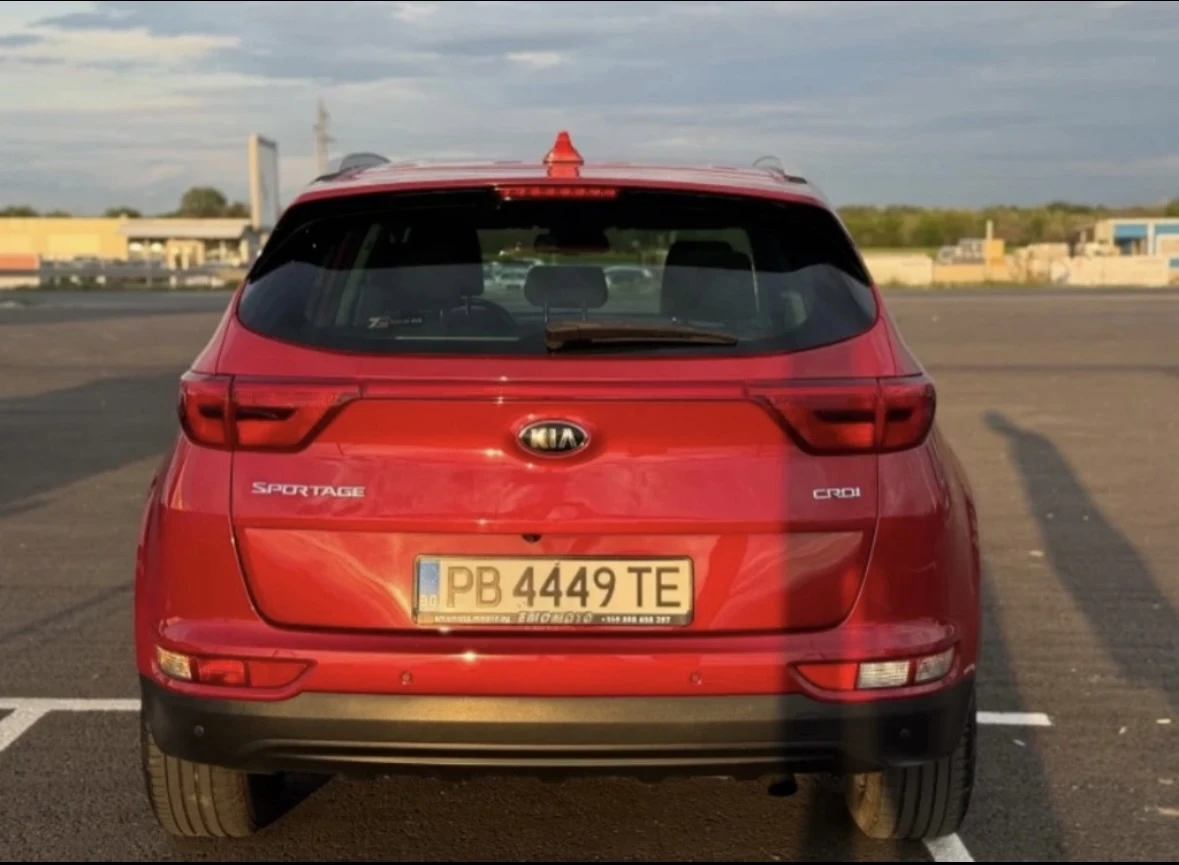 Kia Sportage, снимка 7 - Автомобили и джипове - 55785180