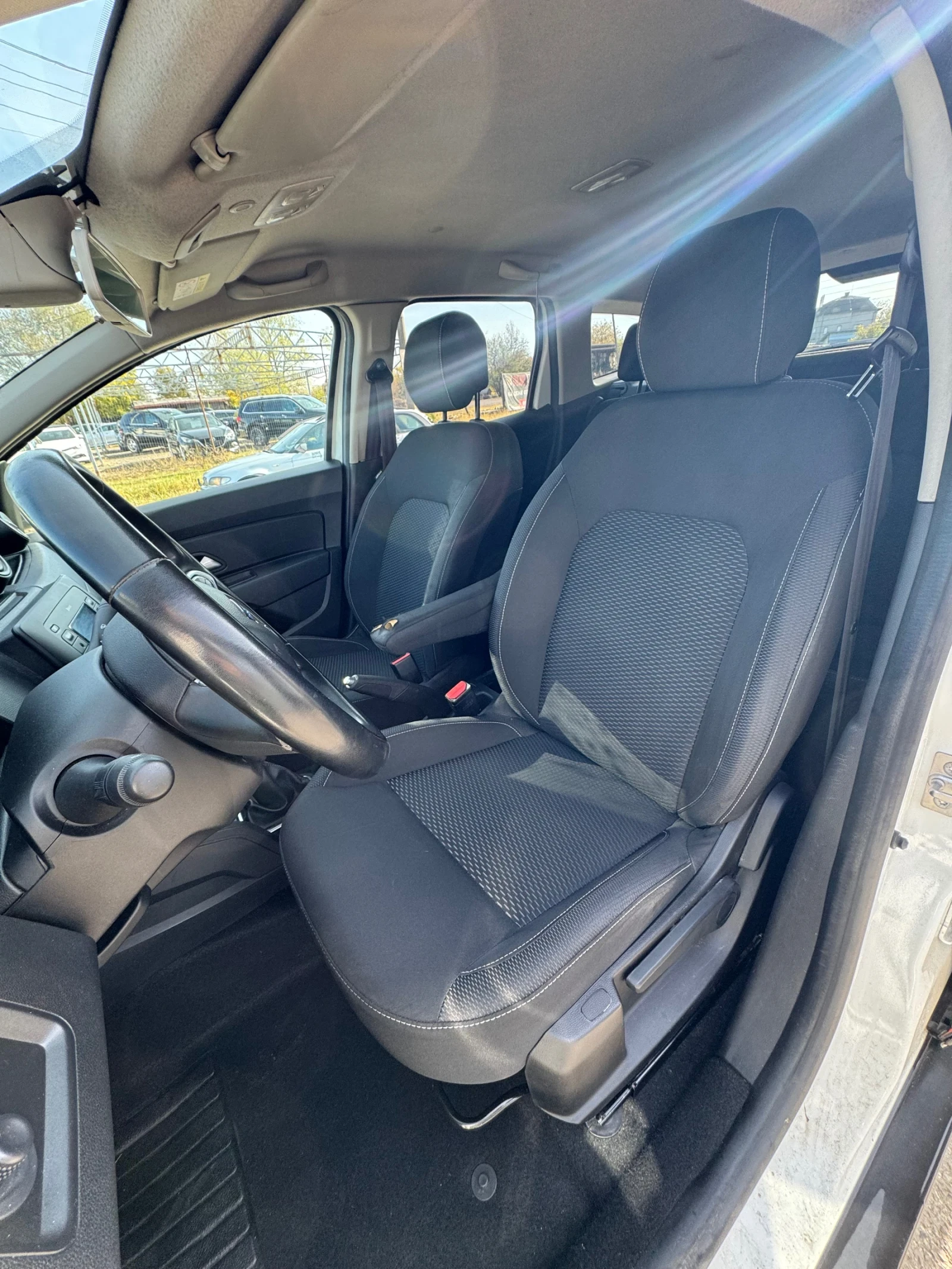 Dacia Duster 1.5 dCi  | Mobile.bg � ����������� 11